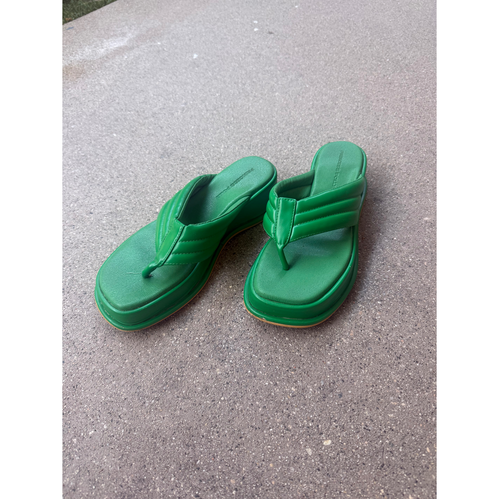 PRINCESS POLLY PLATFORM FLIP FLOPS in Green - Picture 3 of 4